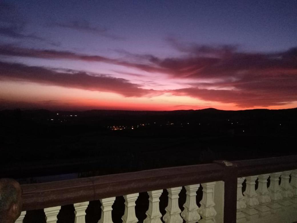 מלון Zaouia Ben Smine La Rose Blanche מראה חיצוני תמונה